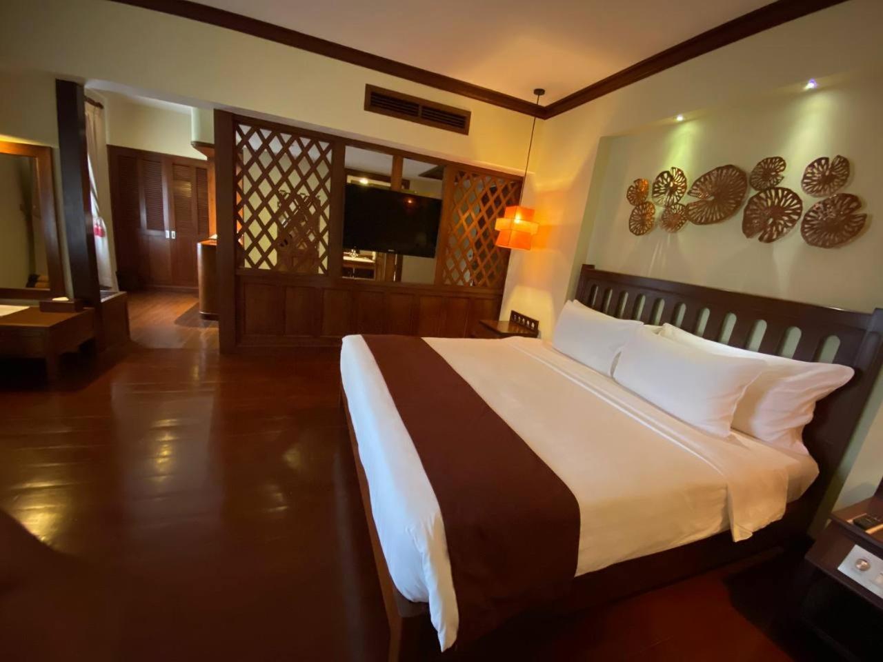 Royal Angkor Resort & Spa Siem Reap Exteriör bild